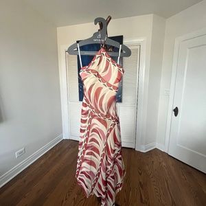 Unique   100% silk BCBG MAXAZARIA HALTER DRESS